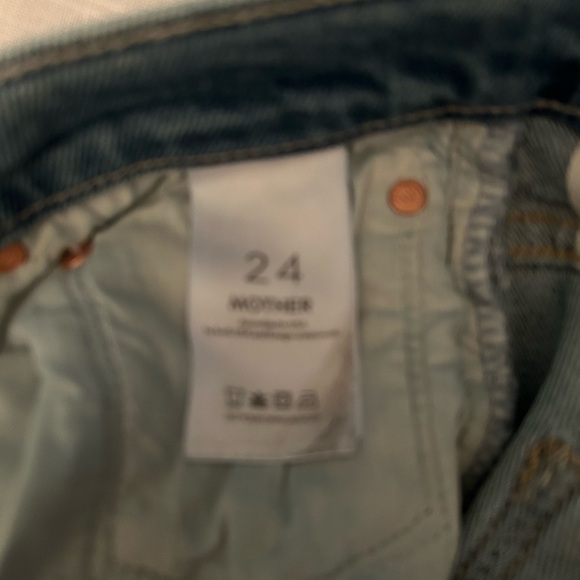 MOTHER The Scrapper Cuff Ankle
Fray Jeans - Picture 5 of 9